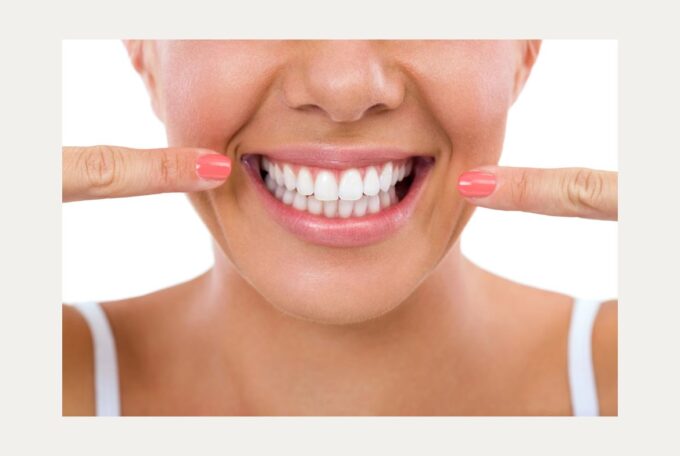 Root Canal or Tooth Extraction? Let’s Save That Smile